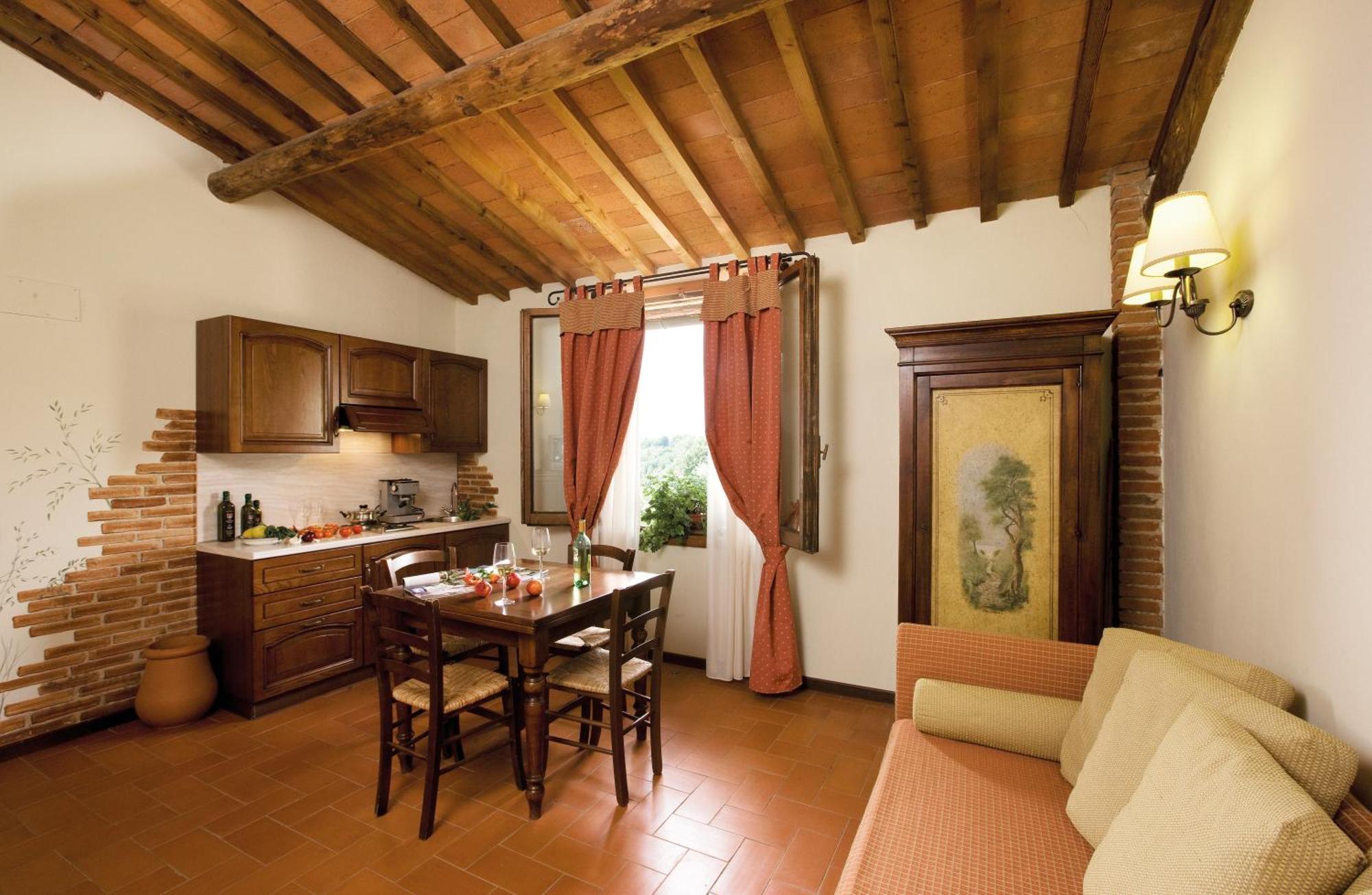 Agriturismo Antico Borgo Poggitazzi 로로시우펜나 객실 사진